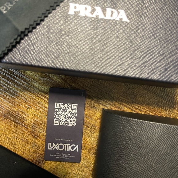 Prada Cat Eye Logo Sunglasses - Authentic - Picture 8 of 11